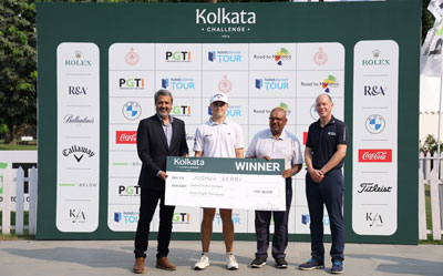 Champion Joshua Berry (2nd from left) receives the cheque from (L-R) Amandeep Johl, CEO, PGTI, Gaurav Ghosh, Captain, RCGC and Jamie Hodges, HotelPlanner Tour Director 