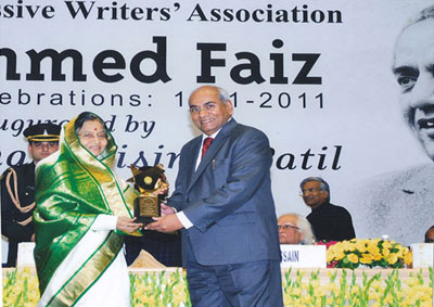 President of India Pratibha Patil honouring Iffco Managing Director Dr U S Awasthi