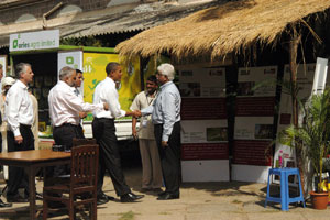 Obama at Iffco stall