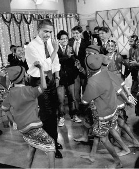 Obama dancing with children