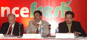 Dr A Shanker with Reliance Fresh team