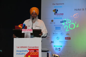 Sukhbir Singh Badal inaugurates HRANI convention in Amritsar