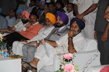 Sukhbir Singh Badal inaugurates HRANI convention in Amritsar