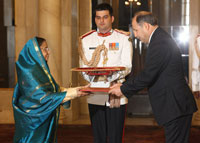 Ambassador of Tunisia Tarek Azouz presenting his credentials to the President Pratibha Patil in New Delhi