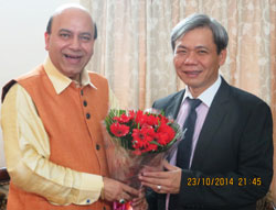 New Ambassador of Socialist Republic of Vietnam  Mr Ton Sinh Thanh being greeted by OFBJP Convenor Vijay Jolly at New Delhi